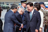 이 대통령, 벨기에 브뤼셀 도착…8박 10일 순방일정 돌입