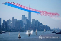 뉴욕항에서 독립 250주년 축하 대형 범선 퍼레이드