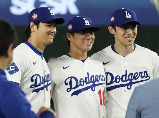 JAPANESE TRIO DODGERS