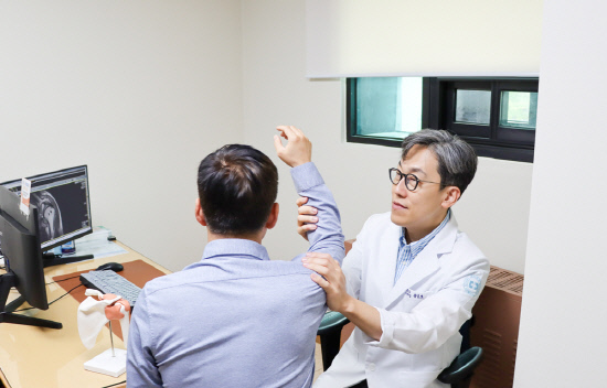 [사진2] 세란병원 홍경호 상지센터장