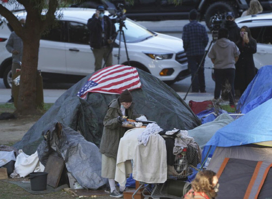 Echo Park homeless encampment